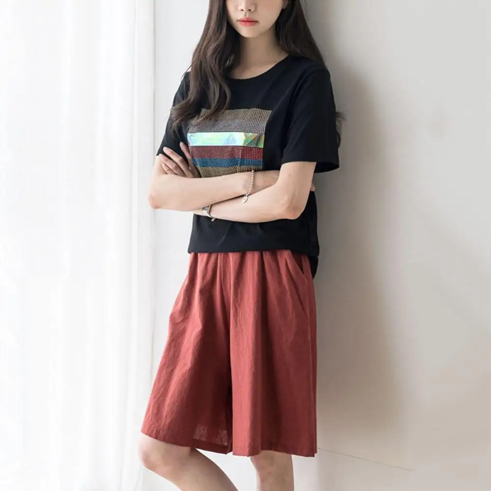 Solid Color Loose Fit Shorts Stylish Women's Mid-rise Elastic Waistband Wide Leg Shorts with Pockets for Casual Travel Beach