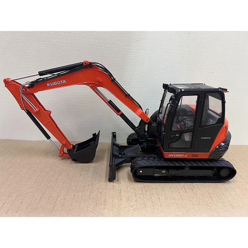 Diecast 1:24 Kubota KX080-4 UH8102 Excavator Digger Alloy Construction Machinery Model Collection Display Ornament Toy Gift
