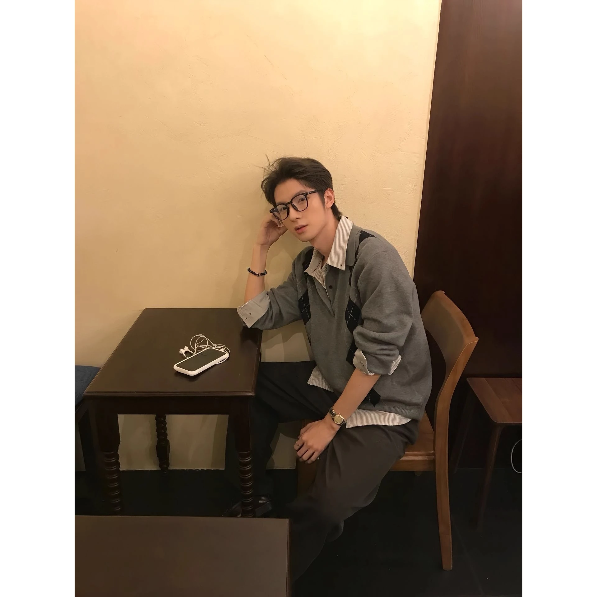 

Retro Korean Knitted Sweater Men's Winter Lazy Casual Versatile High-End Feeling Diamond Pattern Embroidery Loose Fit Long Sl...