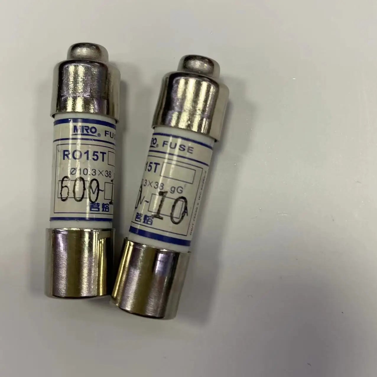 Ceramic Fuse for MRO RO15T R015T aM 10.3x38 600V 10A gG  20pcs
