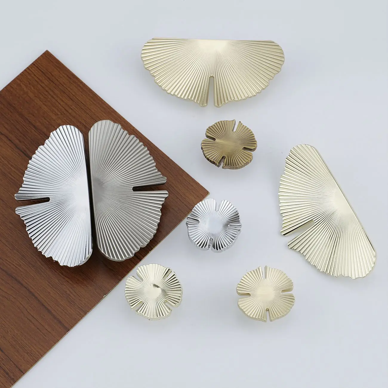 ZIMIR French Clover Furniture Handle, suitable for rooms, wardrobes, drawers, kitchen cabinets, zinc alloy material
