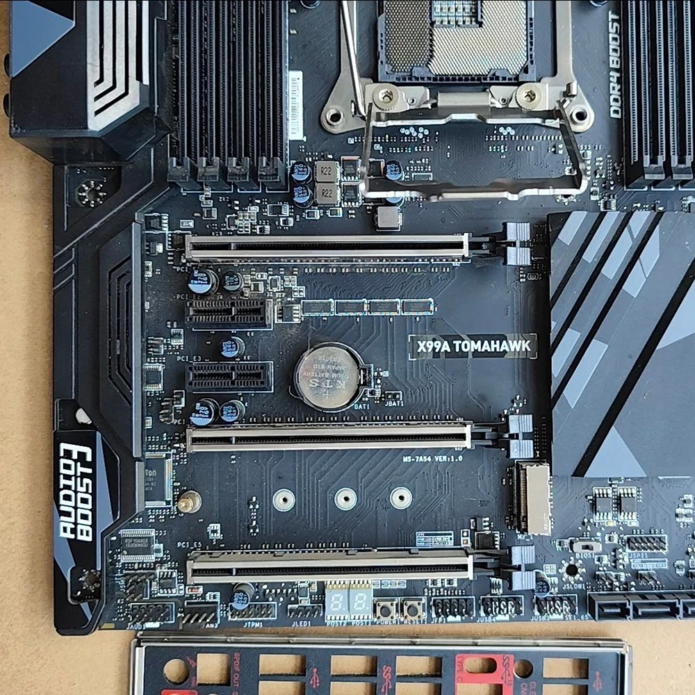 

Для материнской платы MSI x99 интерфейс DDR4 M.2 X99A TOMAHAWK