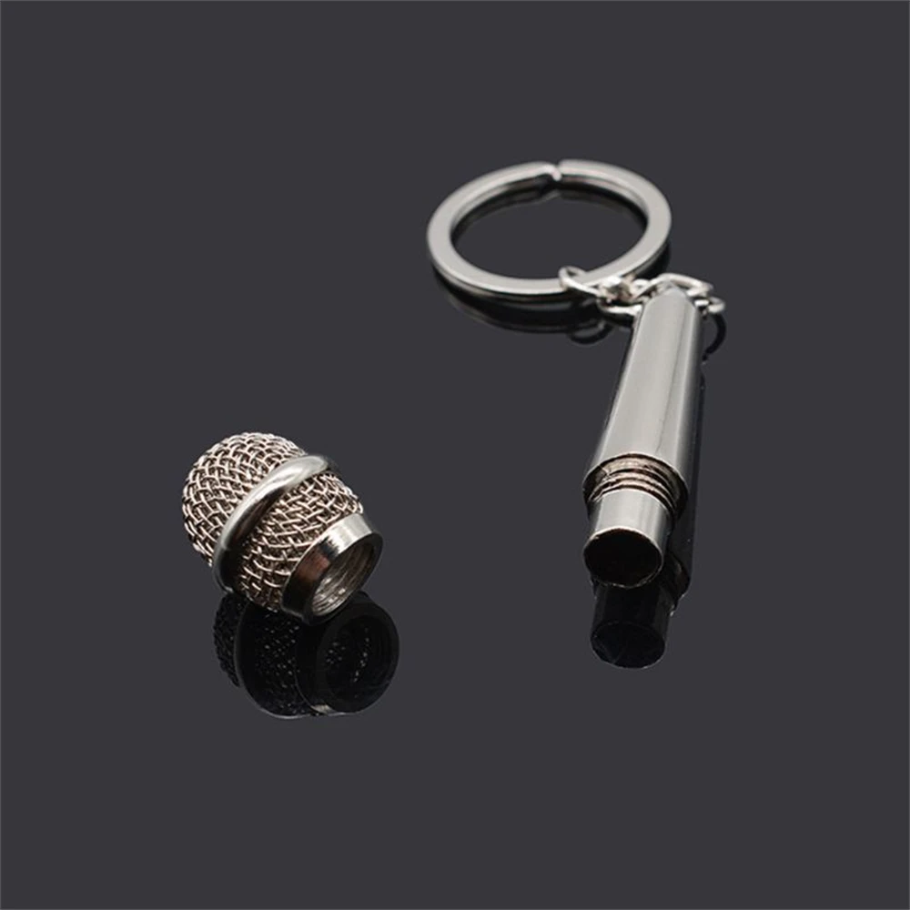 Metal Hip-hop Microphone Keychain for Women Men Mini Microphone Key Ring Car Key Holder Funny Singer Gift Handbag Accessories