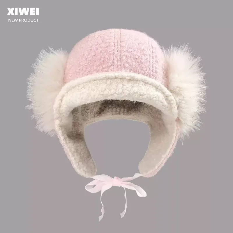 Niedliche Winter-Bombermützen mit Kunstfell-Pompons für Damen, weiche, flauschige Plüschmütze mit Ohrenklappen und Schleife, warme Schneemütze für den Außenbereich, Trapper-Mütze. – Detail 2