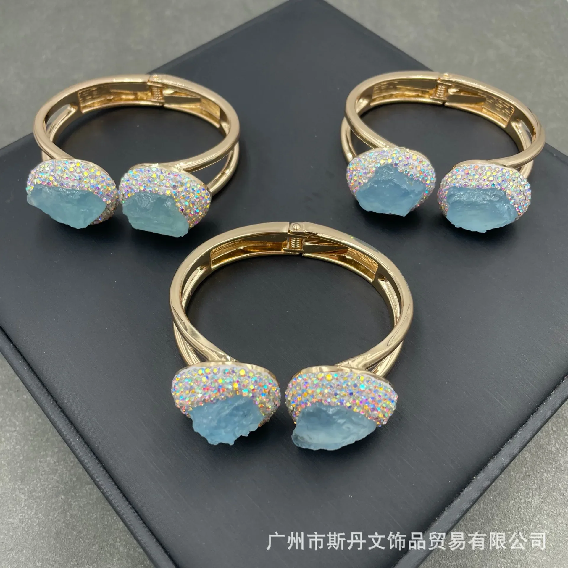 Natural raw mineral gemstone aquamarine bracelet, live stream cross-border personalized fashion Czech diamond bracelet factory w