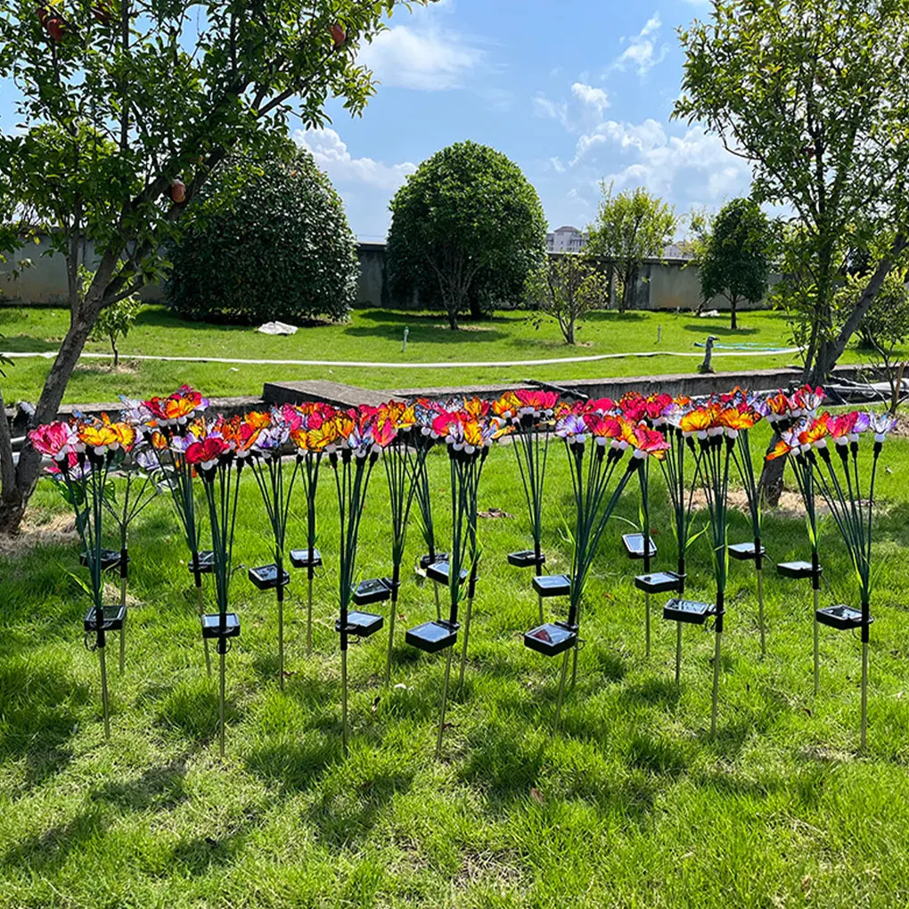 Светильники на газоне, теплые бабочки, танцы в саду, как перемещается, как настоящая бабочка, когда дуть ветру, 6с