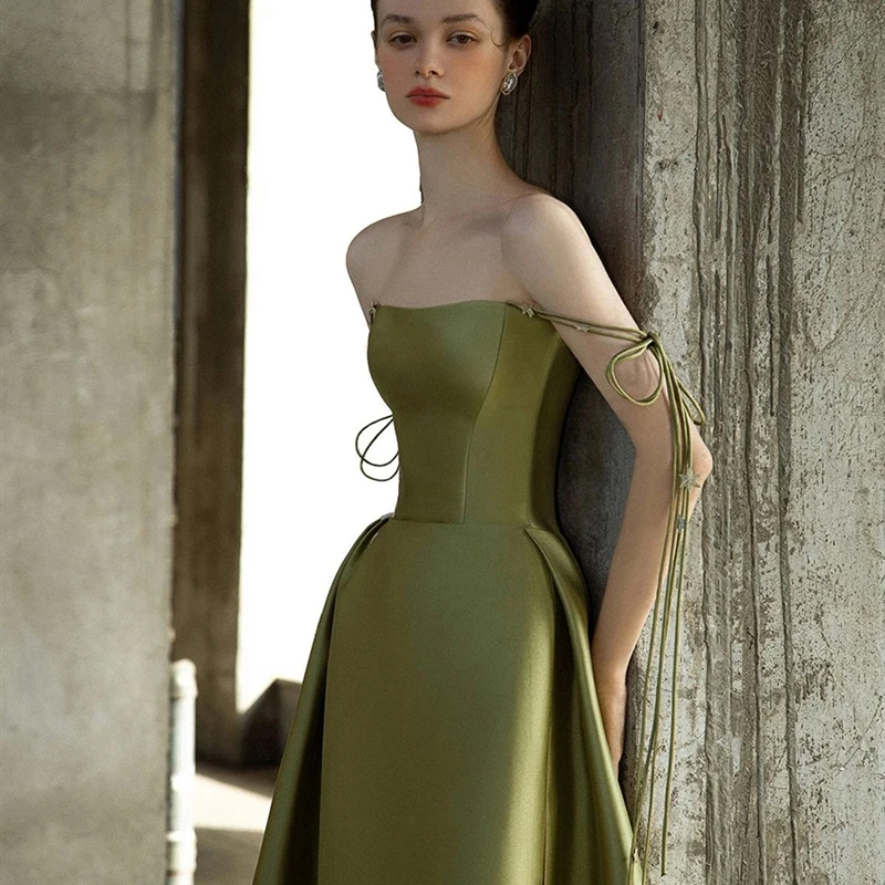 

Ele een Retro Design 2023 New Women's Host Ball Gown Simple Strapl Long Dr for Year-End Par And Banquet