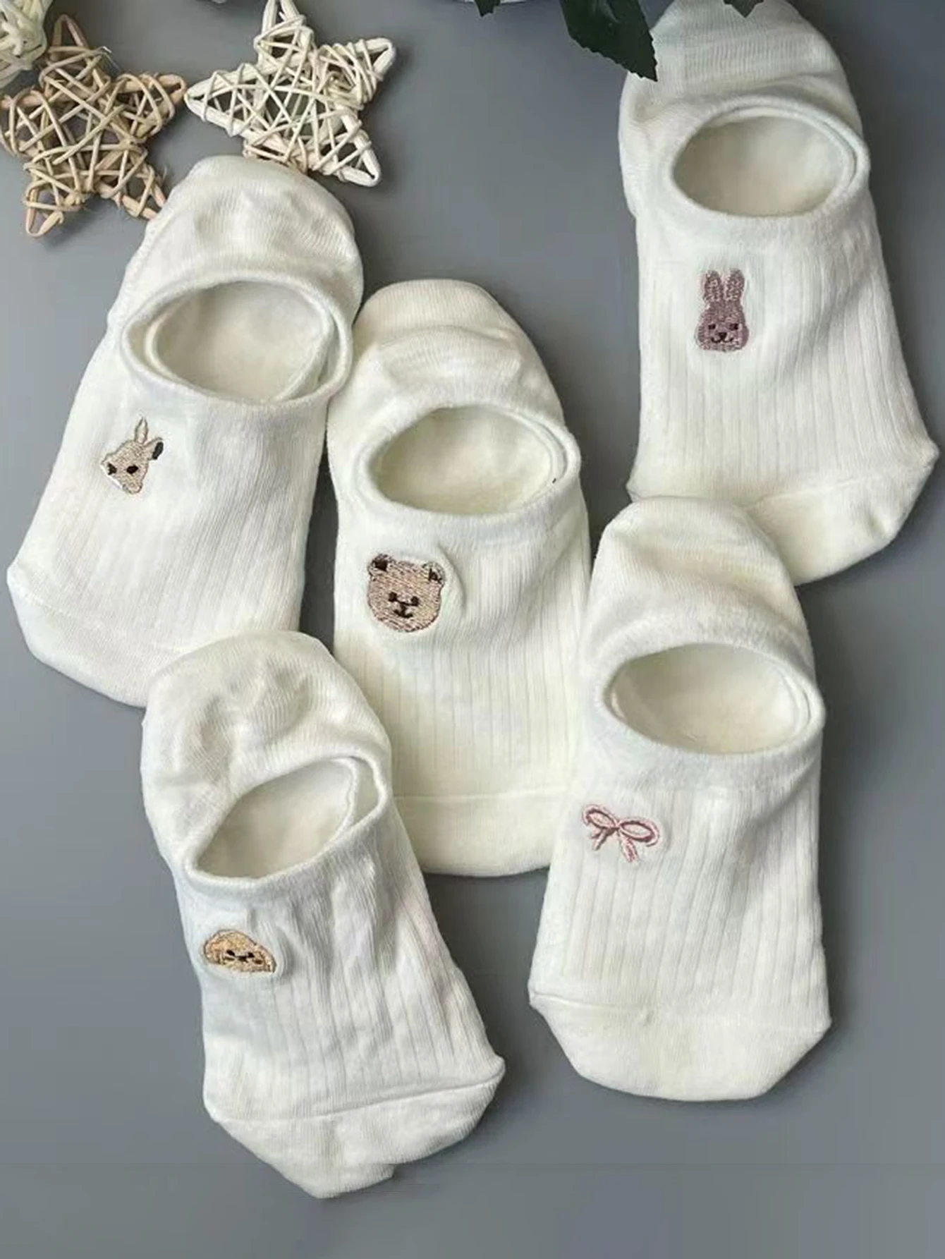 10Pairs المرأة عدم الانزلاق الجوارب غير مرئية الفم الضحلة قارب الجوارب الإناث لينة جورب تنفس جورب قصير