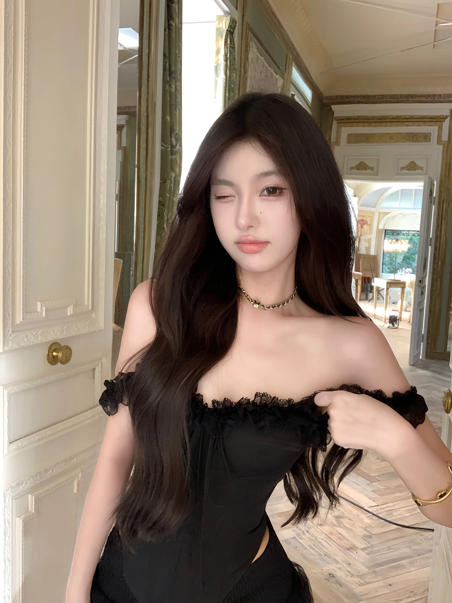 

Майка-топ Pure Desire с кружевной отделкой, укороченная, женская, модная, летняя коллекция 2025