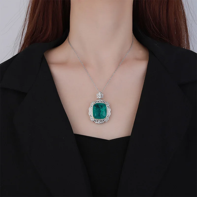 New Gold-Plated Jewelry European and American Style Gemstone Square 20*23 Pendant Necklace