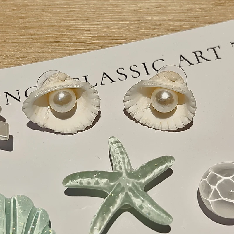 

DIY Ocean Lava Rock & Starfish Shoe Clips For Summer Sandals & Slippers Decorations Women Gifts Sea Shell Hole Punch Shoe Charms