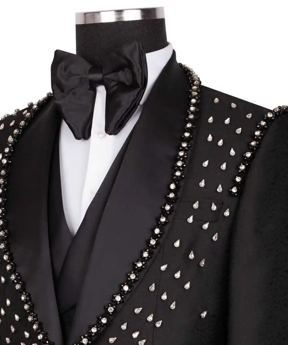 Tuxedos de mariage avec perles noires personnalisées pour hommes, revers châle, vêtements de marié en cristal, fête d'affaires, veste et pantalon d'anniversaire, olympiques 2 pièces