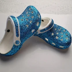 Handmade Rhinestones Bling Meninas Das Mulheres Crianças E Mãe Verão Buraco Sandálias Jardim Praia Chinelos Sandálias Rápida Secagem Sapatos