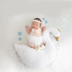 Newborn Photography Props Swan Posing Cushion Baby Photo Shooting Props Cute Photo Backdrop Accessories for Baby Shower