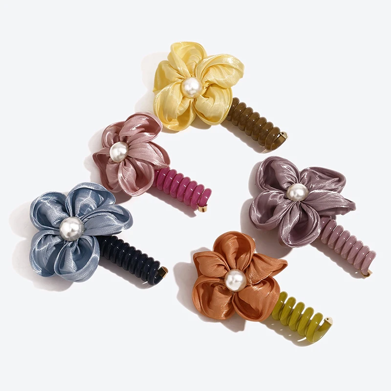 

ROXI |Korean Fashion Cute Elastic Hair Bands for Women.and Girl. Pearl Flower Shape. Rainbow. Trendy Gift. New 2024