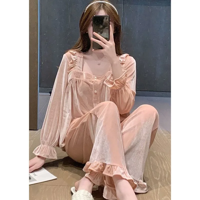 

2023 New Pajama Women's Winter Autumn Golden Velvet Long Sleeve Loungewear Set Light Luxury Temperament Square Neck Homewear