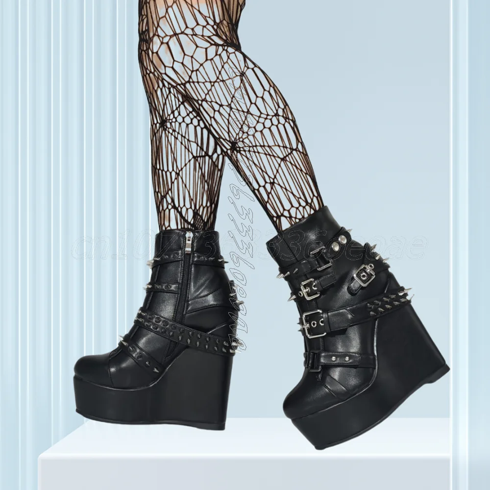 블랙 매트 앵클 부츠, 샤프 리벳 장식, 펑크 스타일 슬로프 힐, 패셔너블 여성 신발 2025, 여성용 신발