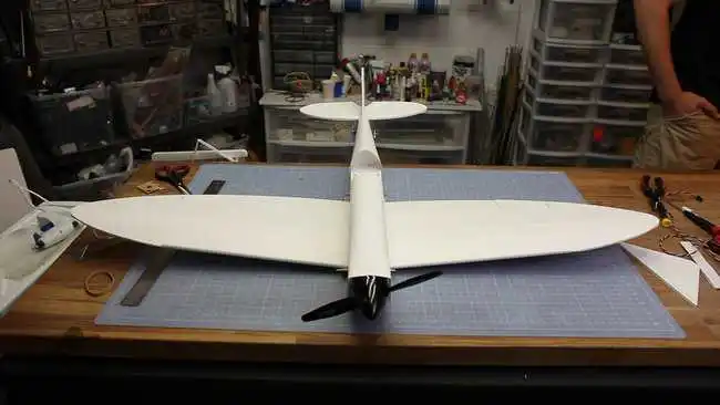Classic World War II FTS Spitfire Remote Control Aircraft Model Assembled Fixed Wing Plane Model for Collectors And Fans