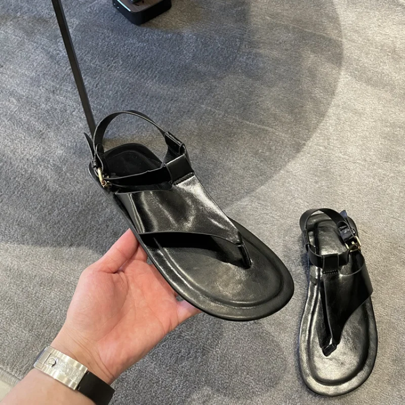 Neuer Stil Flip-Toe Einfache trendige Damen Sommer flache lässige Retro römische Sandalen