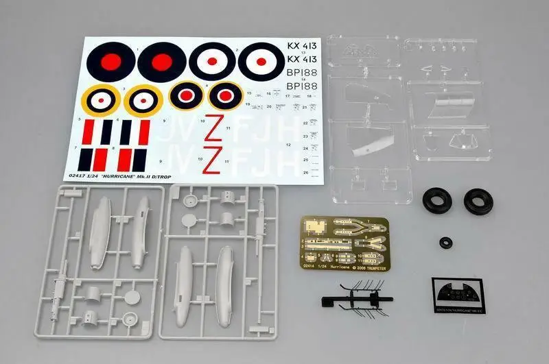 Trumpeter 1/24 02417 Hawker Hurricane Mk.IID Tropical