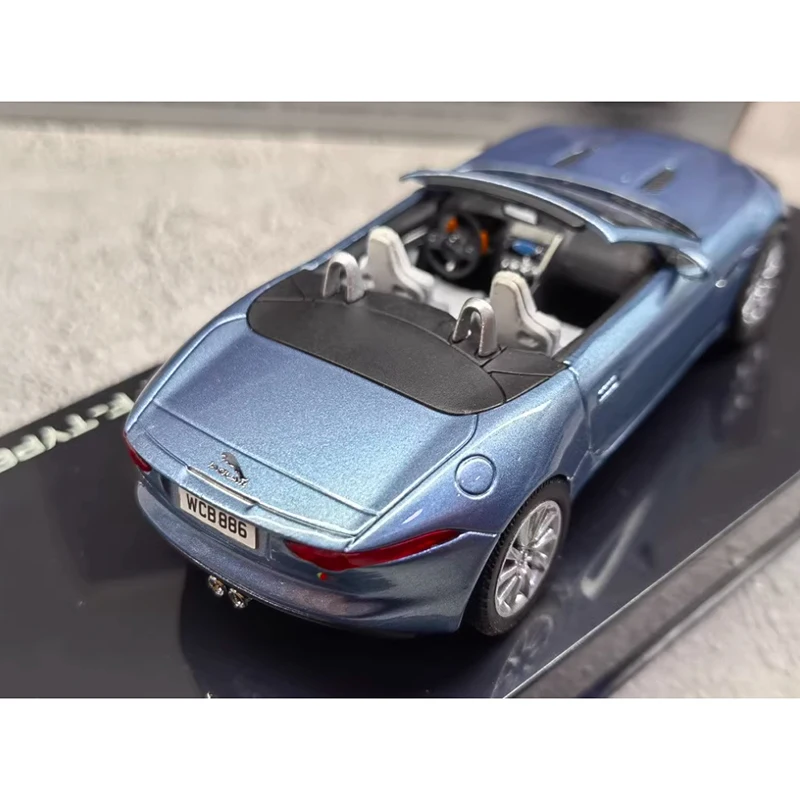 IXO 1/43 Skala Jaguar F-TYPE S Supercar Convertible Alloy Blue Model samochodu Statyczny wyświetlacz Kolekcja Pamiątki Ozdoby Prezent