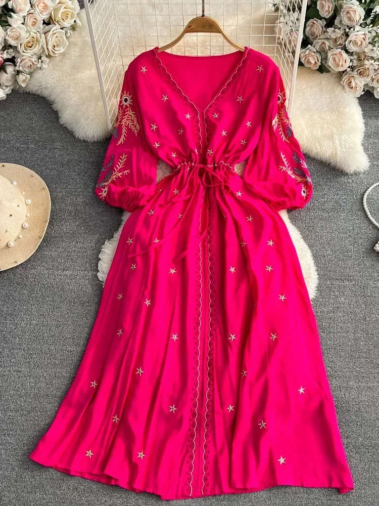 Frauen Frühling Sommer Kleid Vintage Ethnische Sturm Semitic Strand Urlaub V-ausschnitt Gestickte Taille Schlank Mittlere Länge Kleid D4107