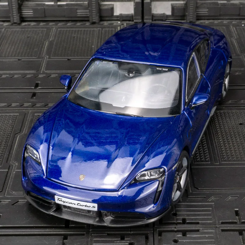 Bburago 1:24 Porsche Taycan Legierungsautomodell, statische Ornament-Kollektion, geeignet für Freunde, Geschenke und gute Qualität