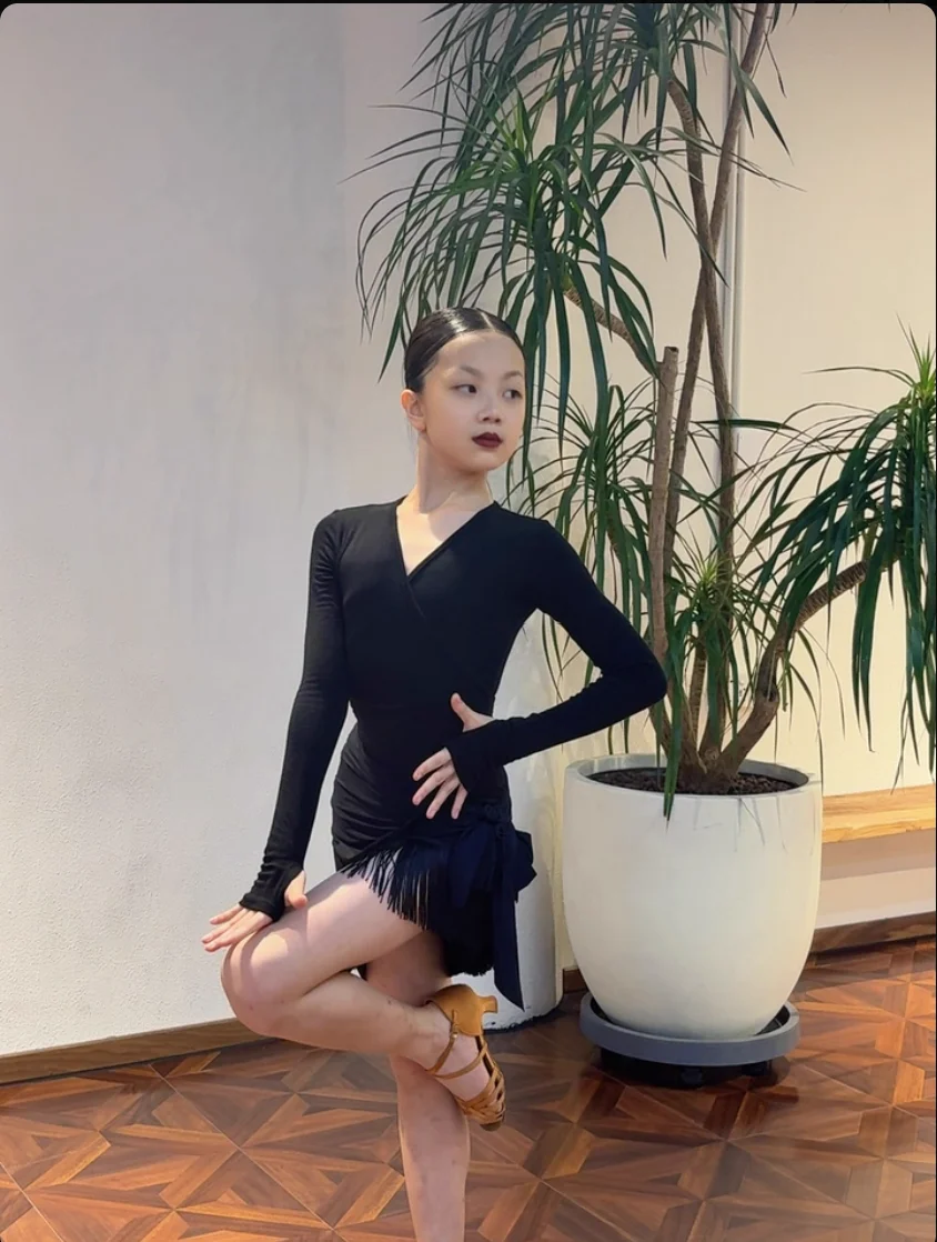 Kind Latin Dance Kleid Kostüm für Mädchen Aushöhlen Tops Fransen Rock Anzug Samba Rumba Praxis Leistung Dancewear Kleidung