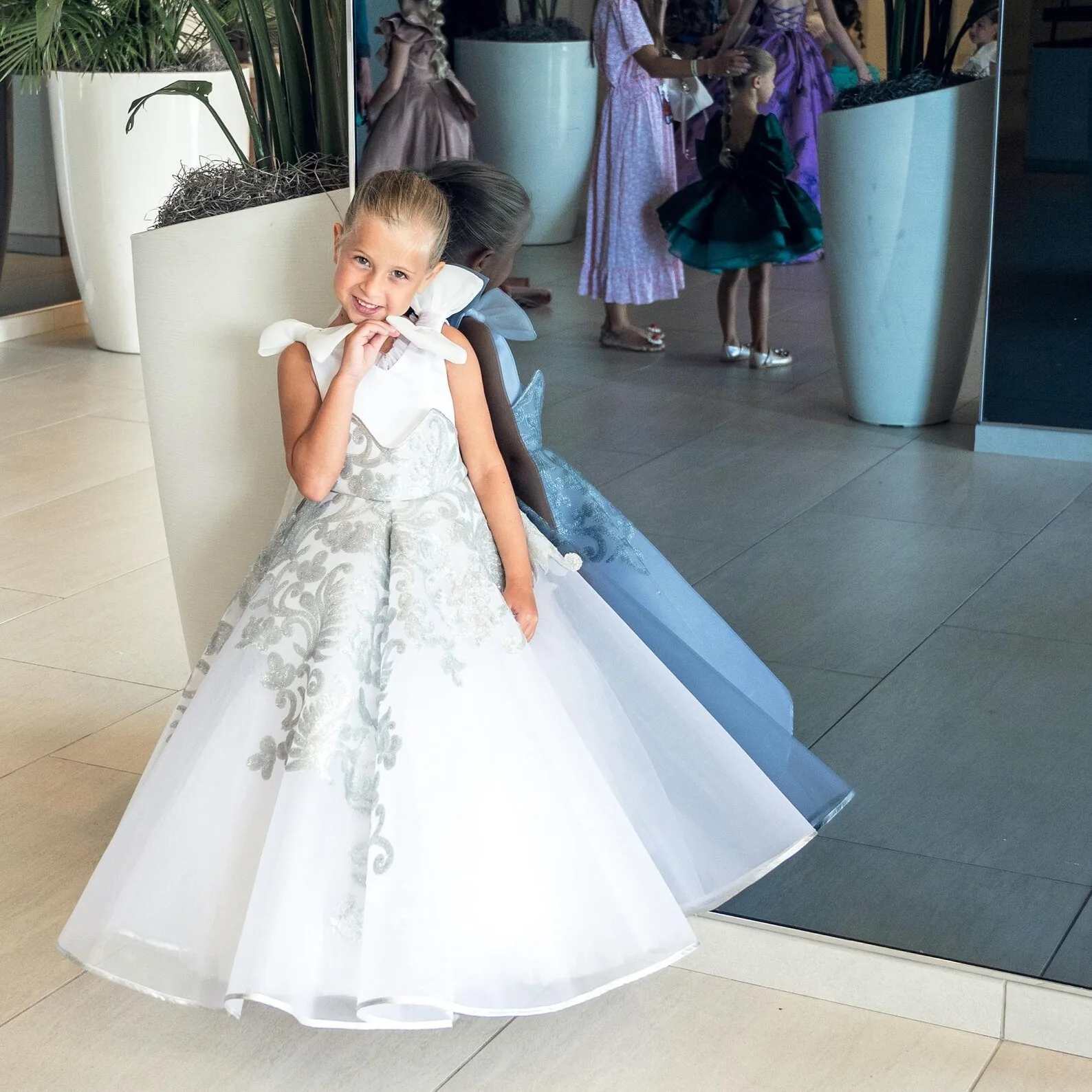 custom-luxury-flower-girl-gown-wedding-birthday-pageant-catwalk-bow-silver-embroidery-kids-gownxy-فساتين-اطفال
