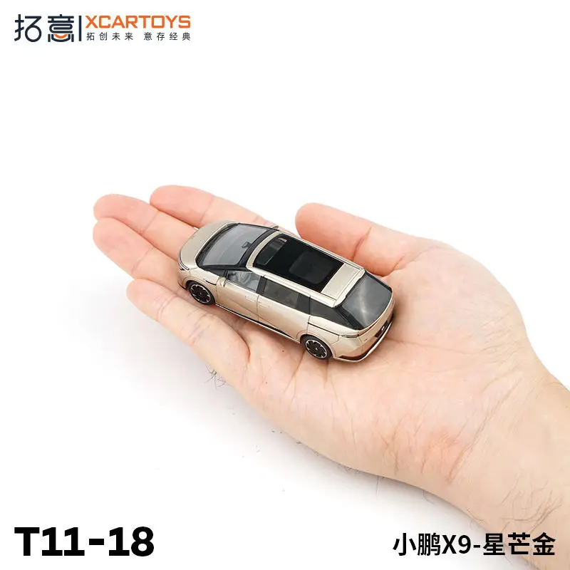 XCARTOYS 1/64 Modello di Auto In Lega Xpeng X9 Starlight Oro In Miniatura Da Collezione Auto In Lega di giocattoli collezione di ornamenti creatore