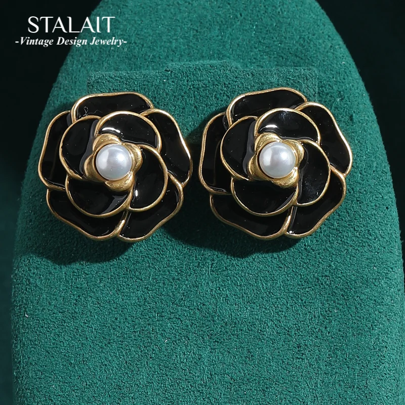 

Vintage Enamel Black Camellia Flower Earrings Studs Pearl Jewelry Natural Gold Color Luxury Brand Designer Antique 2025 New