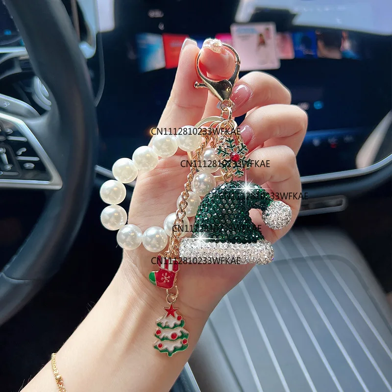 Full Diamond Christmas Hat Keychain Cartoon Christmas Tree Metal Key Ring Christmas Personality Car Bag Pendant