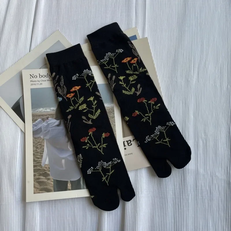 Elegant Retro Cute Combed Cotton Split Toe Woman Socks Plant Floral Patterns Soft Two-Toed Japanese Harajuku Women\'s Tabi Sox