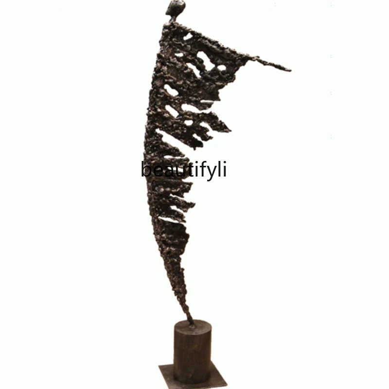 

Metal Abstract Sculptured Ornaments Hotel Club Soft Decoration Home Creative Artwork Simple European Style Figure Decoration