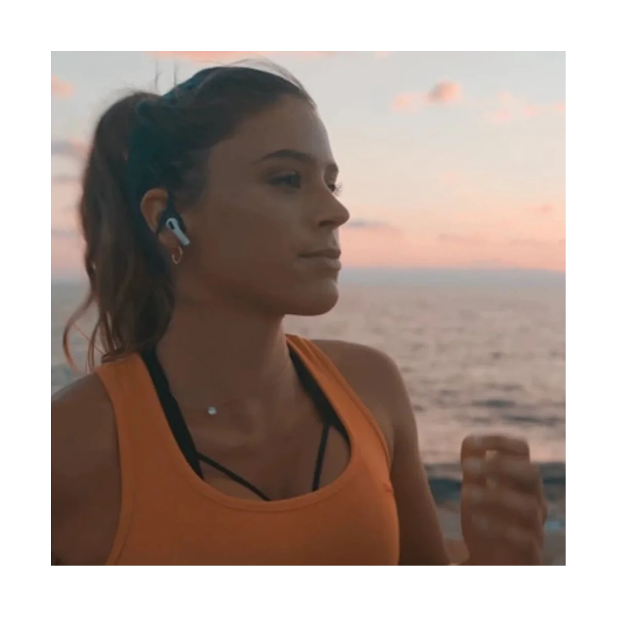 1 Pair Gray Bluetooth-Compatible Wireless Earphone Holders Anti-Drop Silicone Earbuds Anti Lost Headphones Holder