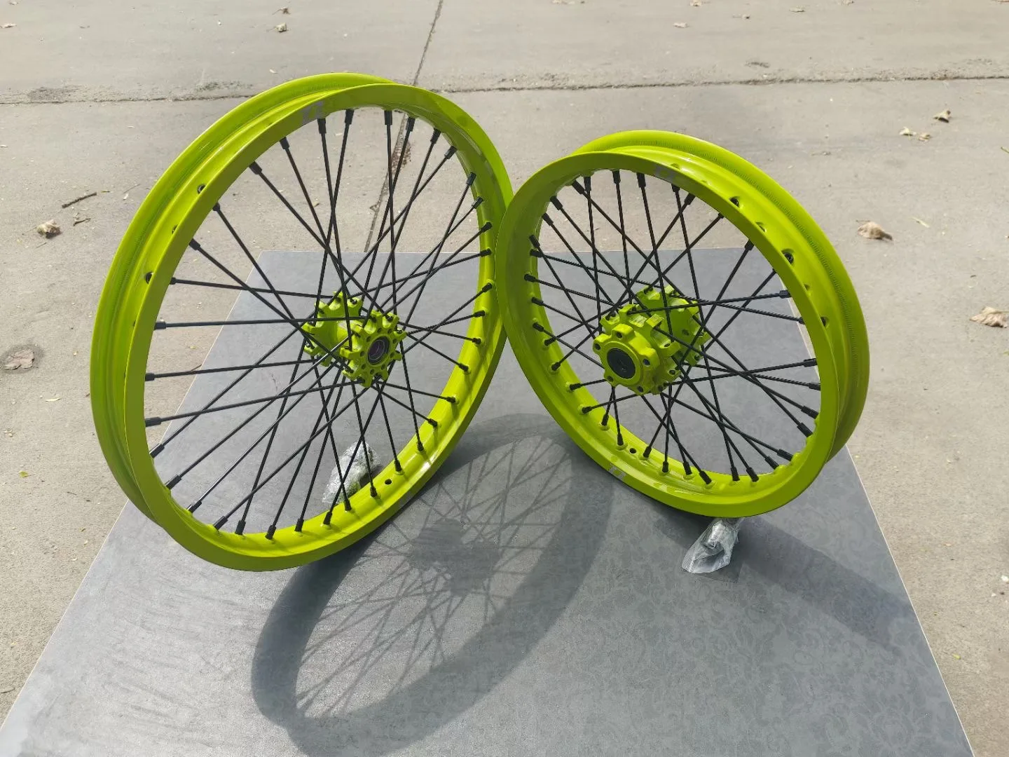 Hot selling：Customized  Electric Off-Road Bike Wheels High Quality 17*2.5/17*3.5 Aluminum Front and Rear
