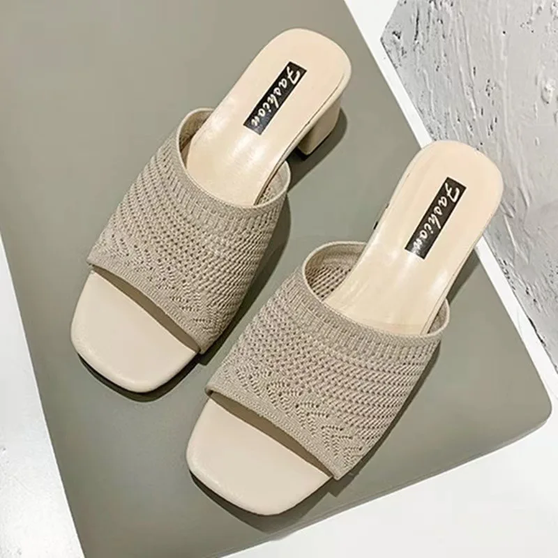 Women Slippers 2022 Summer Closed Toe Comfort Slippers Women Outdoor Fashion Fly Weave Sandals Women Medium Heel Slippers