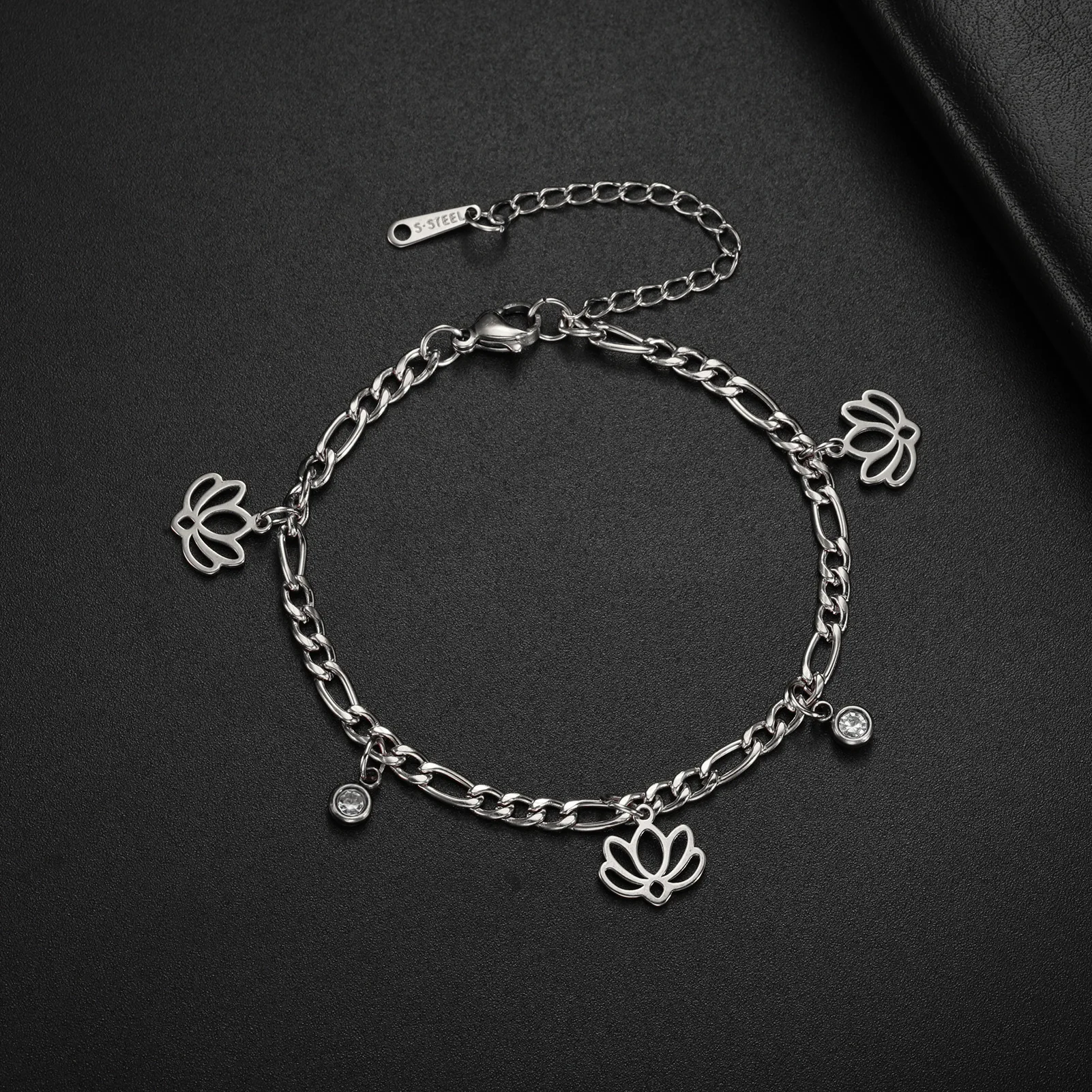 Kkjoy Mode Klassische Edelstahl Hohl Kleine Lotus Blume Armband Fußkettchen Für Frauen Trend Schmuck Party Geschenk Großhandel – Detail 26