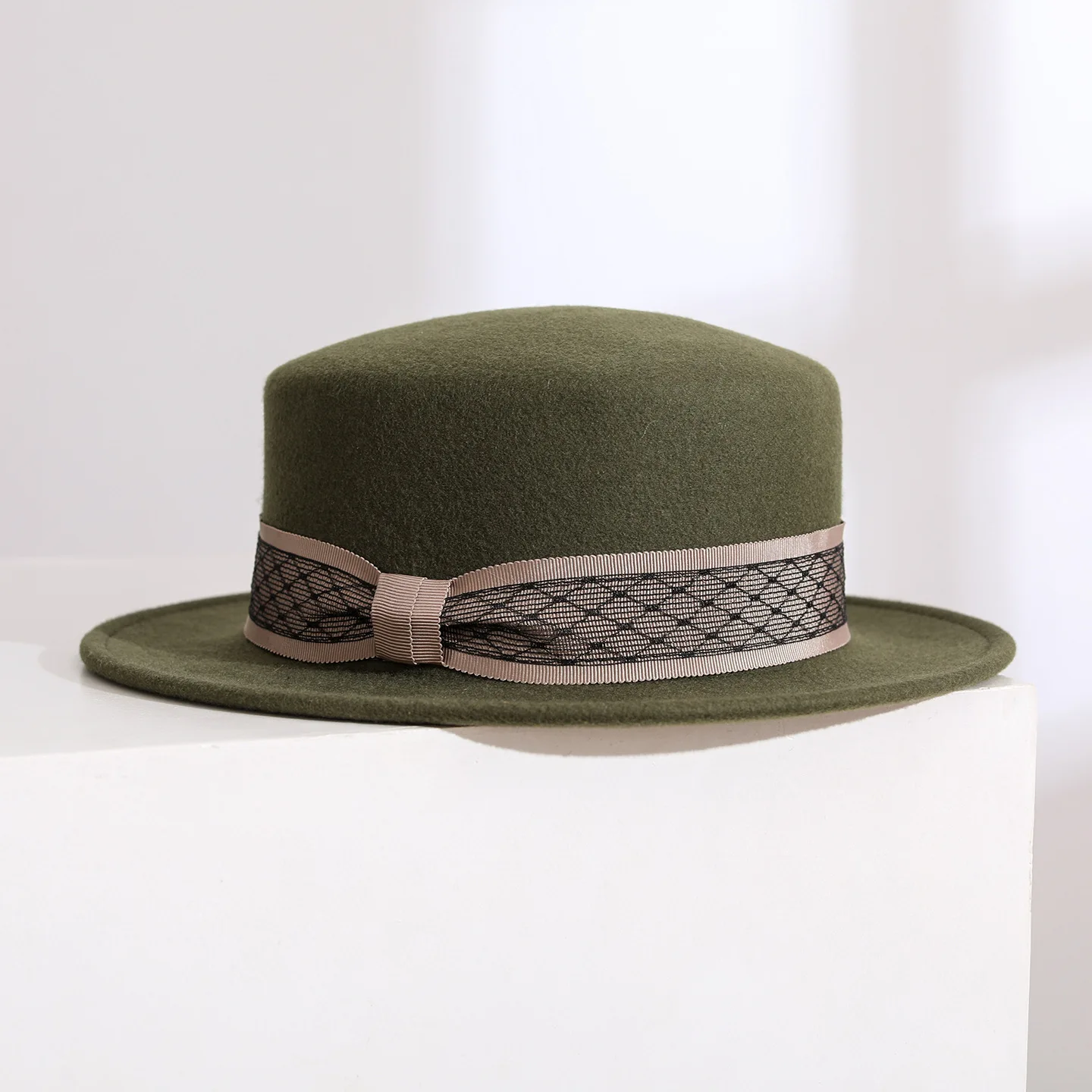Women's White White Winter Wool Fedora Hat Classic Black Flat Top Beret Unisex British Style Jazz Cap for Women Men