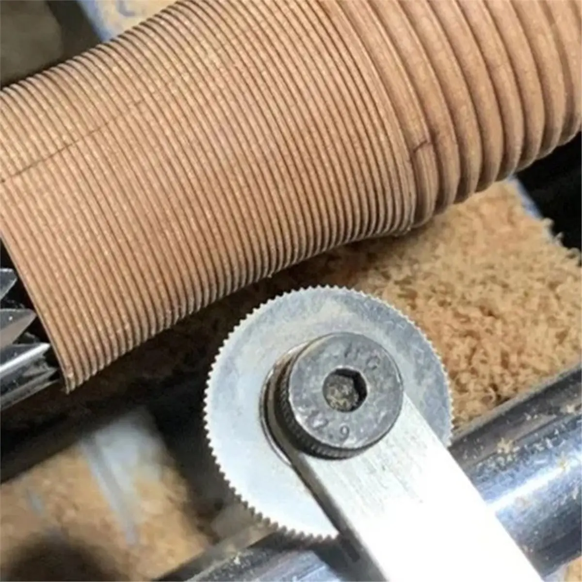 Time Saving Texture Woodturning Tool Woodturning Accessaries and Thread Spiral Turning Tools Spiralling System Wheel Cutter