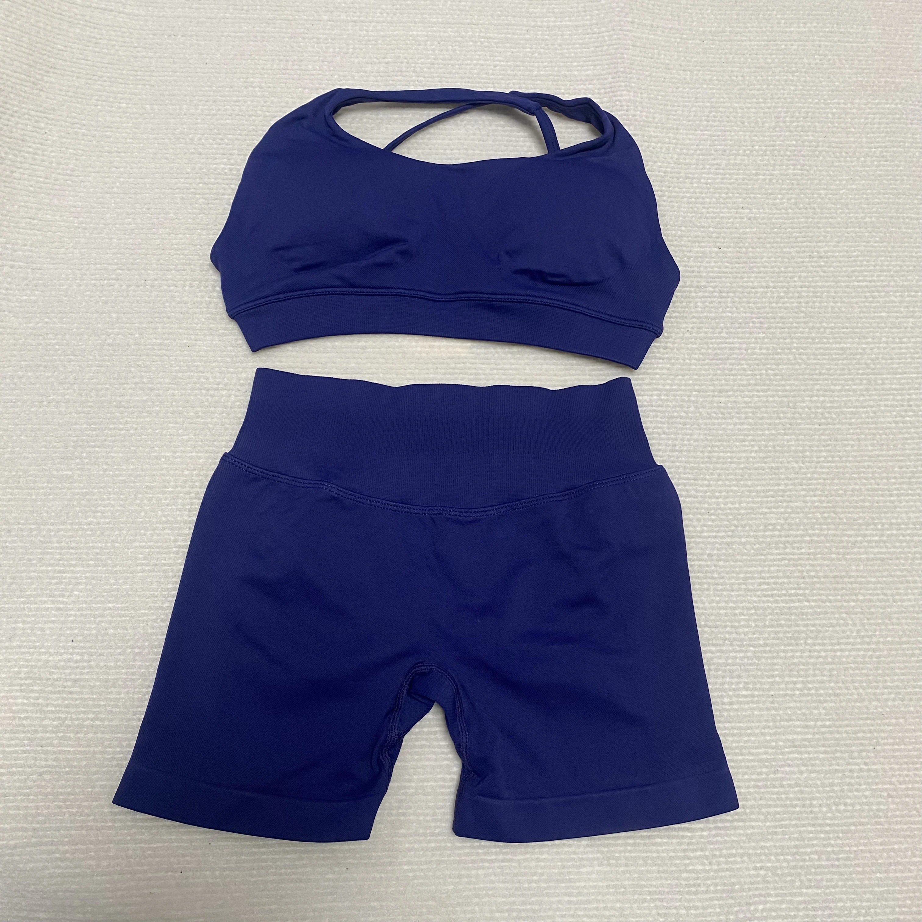 Yoga Tightening 2 Piece Seamless Yoga Set Off Shoulder Sports Bra and High Waist Scrunch Shorts for Gym Workout Fitness Training