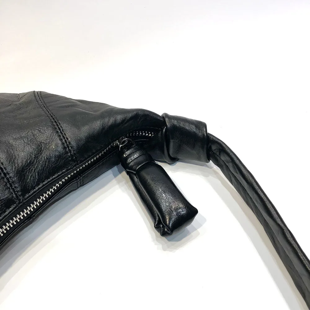 Fashionable Horns Cow Leather Crossbody Bag Chest Bag Casual Moon Shape Long Strap Real Leather Women\'s Bag High Quality