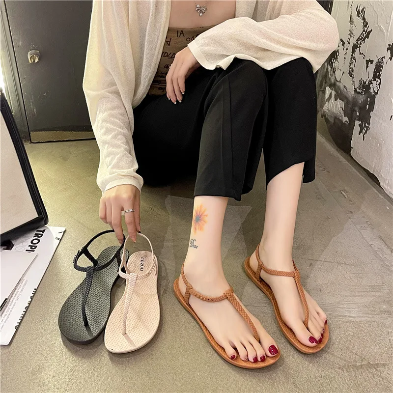 

Summer Womens Bohemian Sandals Flat Flip Flops Casual Beach Shoes Comfort Open Toe Flat Sandals Clip on Vacation Beach Sandals