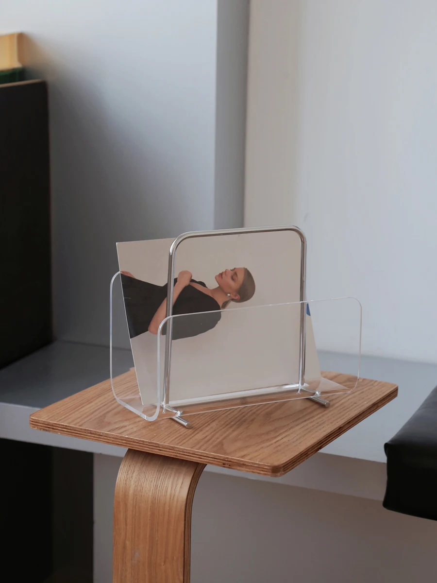 

Luxury Modern Metal Acrylic Magazine Shelf Home Furnishing Sofa Corner Storage