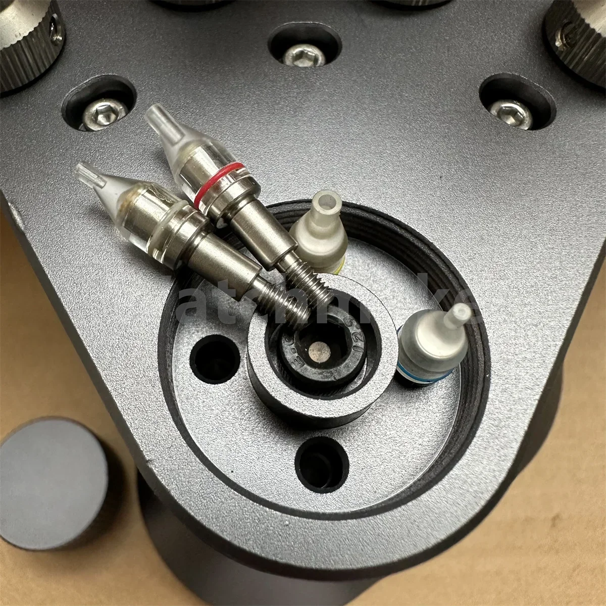 نوعية جيدة 4 دبوس ساعة أوتوماتيكية أدوات التثبيت والتركيب ساعة إبرة أداة التثبيت لإصلاح الساعة رقم 8935