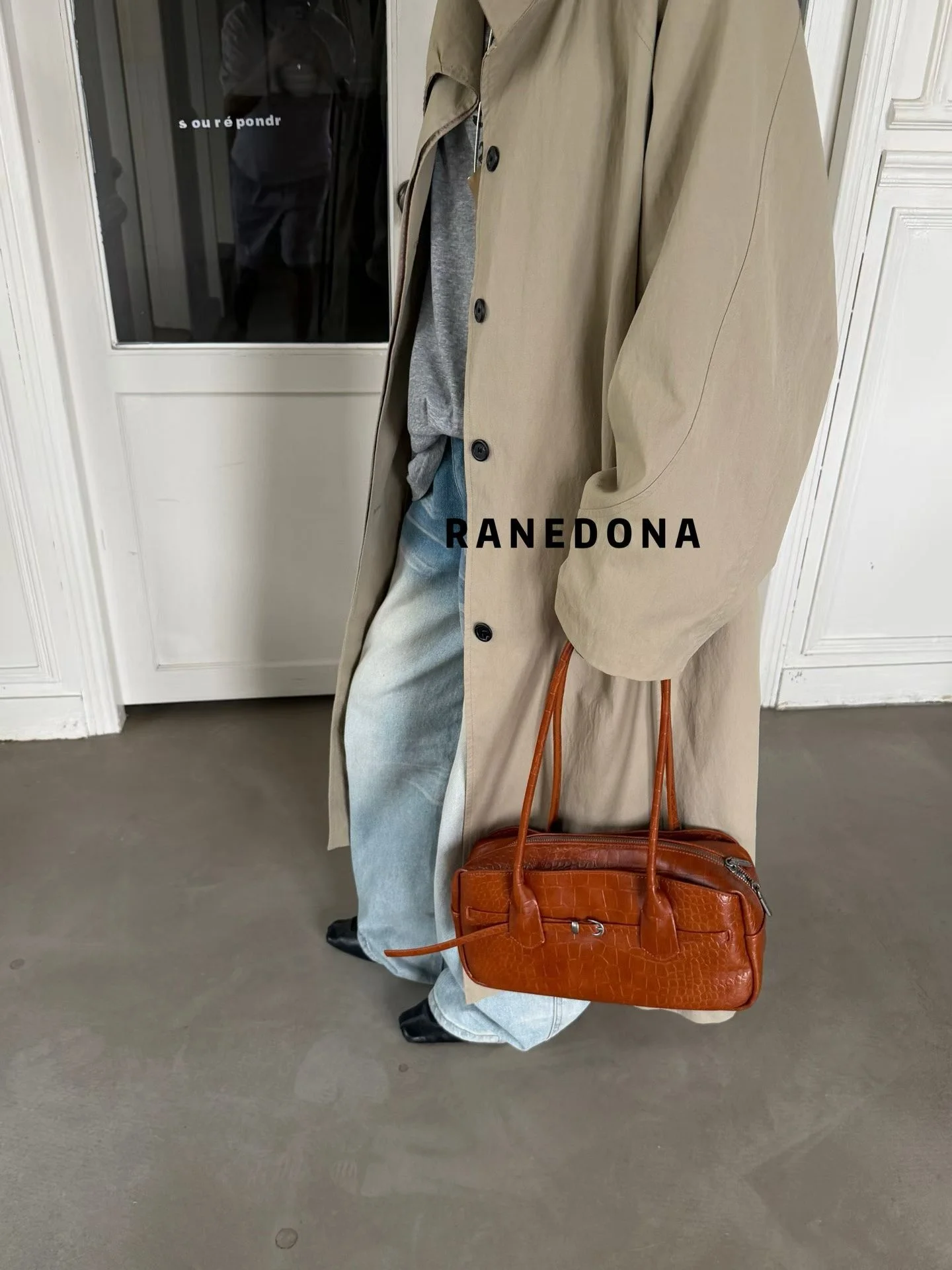Oil Waxed Leather Crocodile Pattern Handbag Women's Shoulder Bag Long Handle French Bread Bag Simple Match All Season Bag