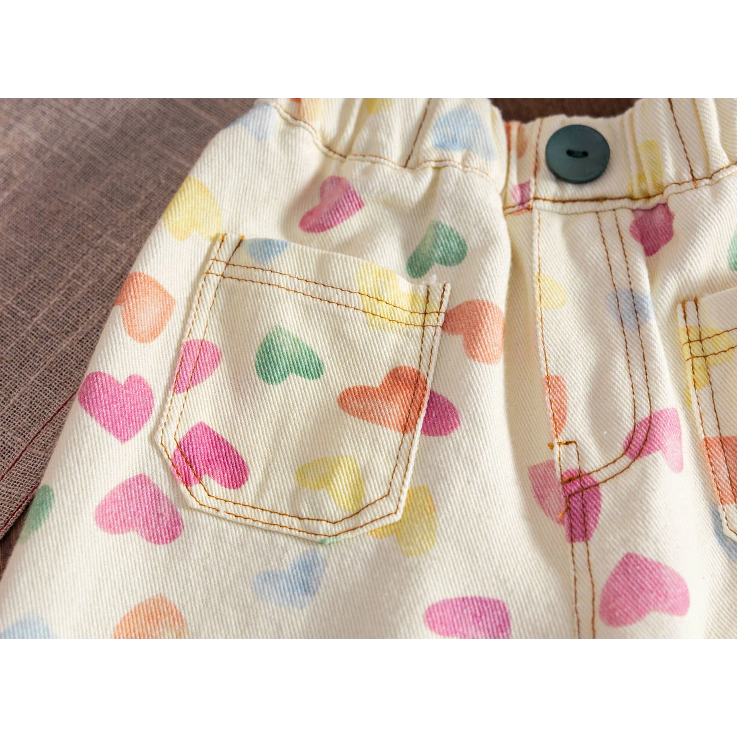 Pantalones vaqueros de pierna ancha con estampado de amor colorido para niños y niñas, pantalón holgado informal, Primavera, 2024