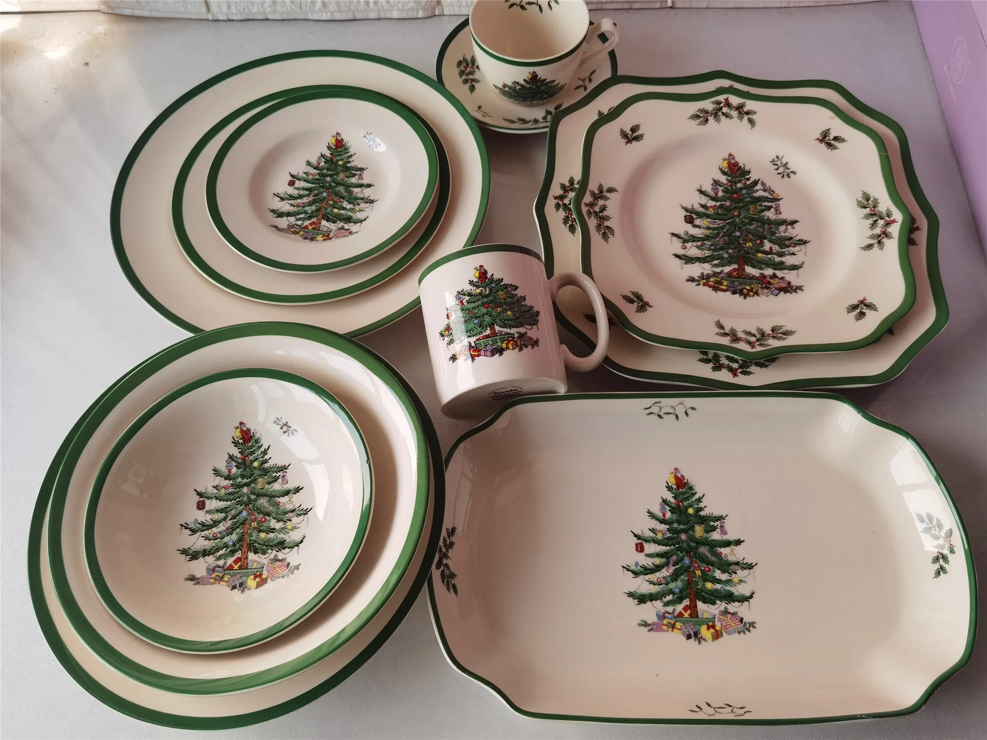 Classic Green Edge Series Christmas Set Size Plate Square Plate Size Bowl Fish Dish Coffee Set