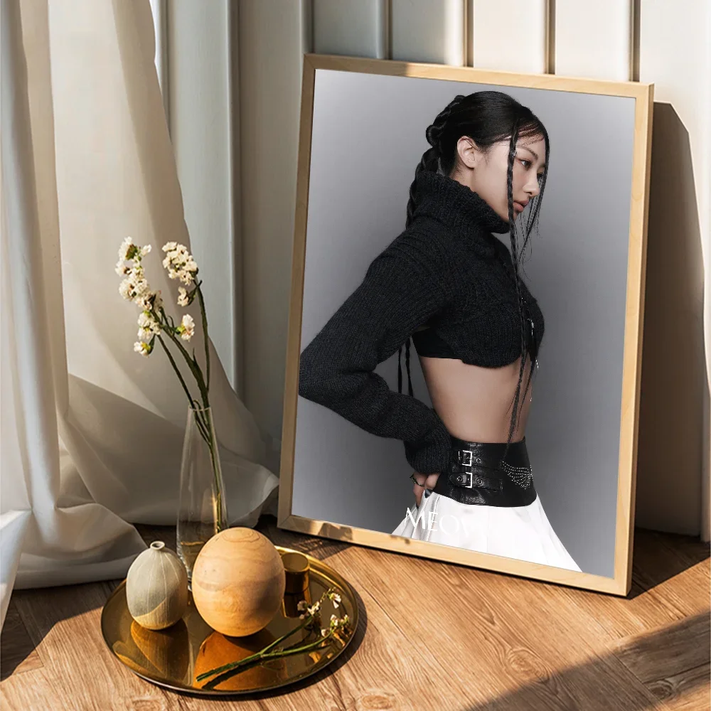 MEOVV 1st EP ألبوم قطرة المفهوم العلوي صور ملصق غرفة نوم السرير ذاتية اللصق طلاء جدران عنبر ديكور الهدايا #5