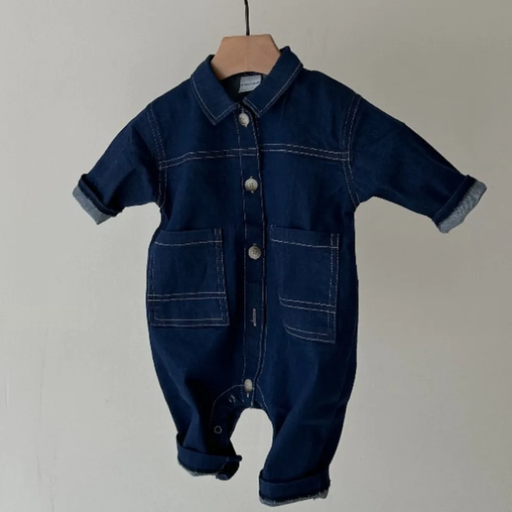 

Модные джинсовые комбинезоны в корейском стиле для мальчиков и девочек, стильная осенняя верхняя одежда для малышей, стильные и повседневные.